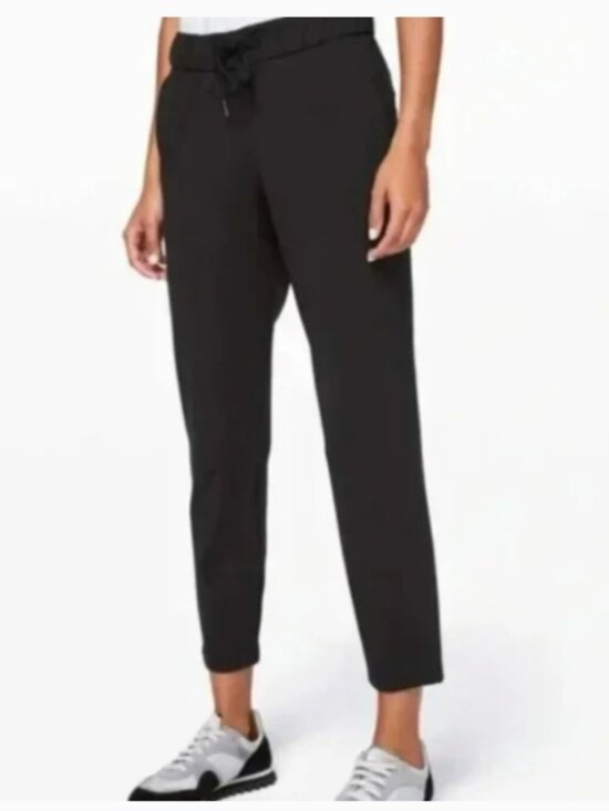 lululemon athletica Pants - EUC Lululemon Women’s Jogger Drawstring Athletic Pants Size 6